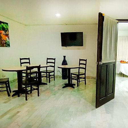 Hotel Imperial Laguna Faranda Cancun Exterior photo