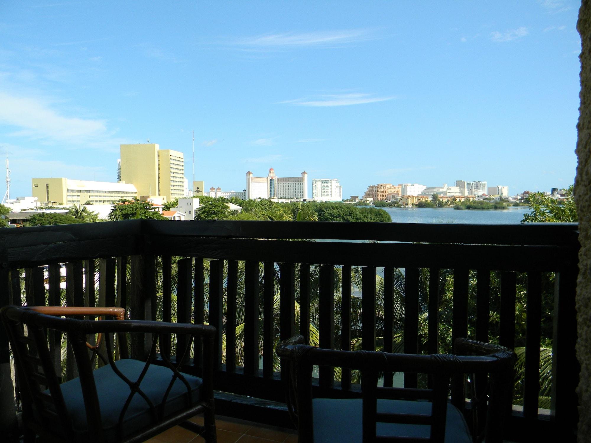 Hotel Imperial Laguna Faranda Cancun Exterior photo