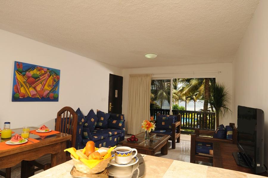 Hotel Imperial Laguna Faranda Cancun Exterior photo