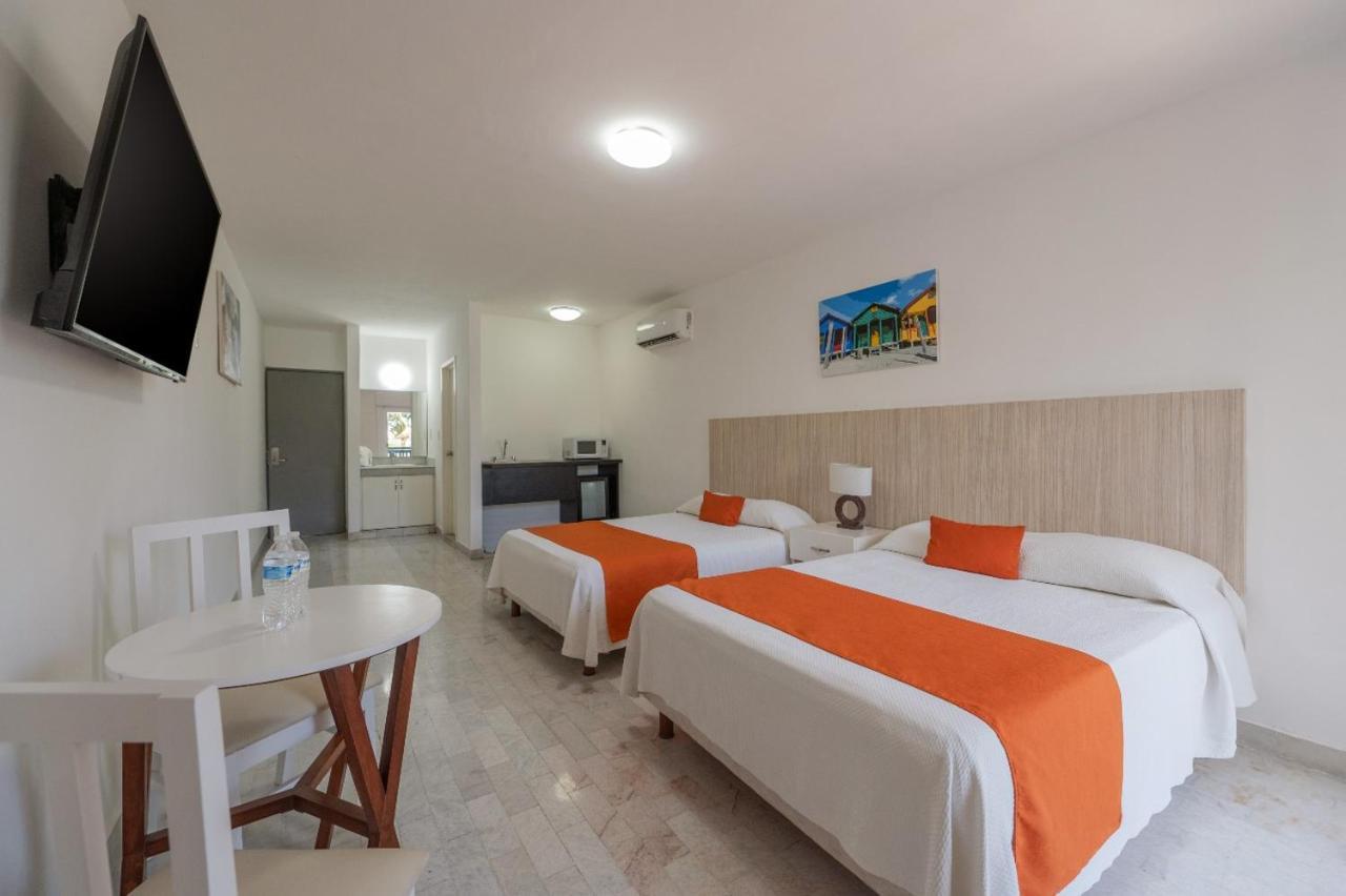 Hotel Imperial Laguna Faranda Cancun Exterior photo