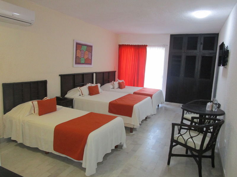 Hotel Imperial Laguna Faranda Cancun Exterior photo